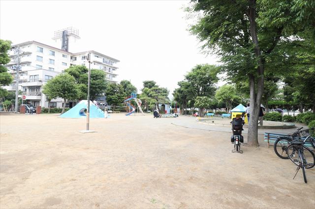 公園　東根公園（公園）まで215m