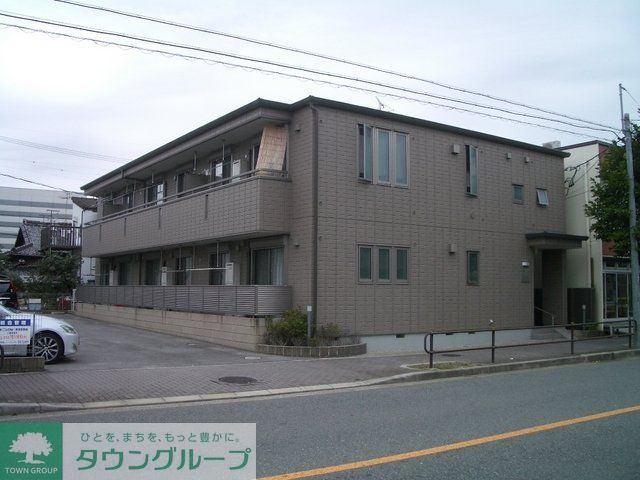 建物外観　駐車場