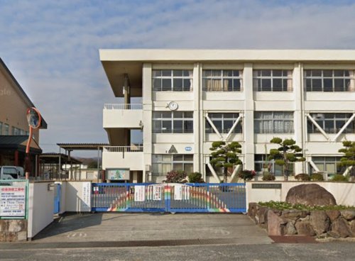 小学校　倉敷市立琴浦西小学校（小学校）まで510m