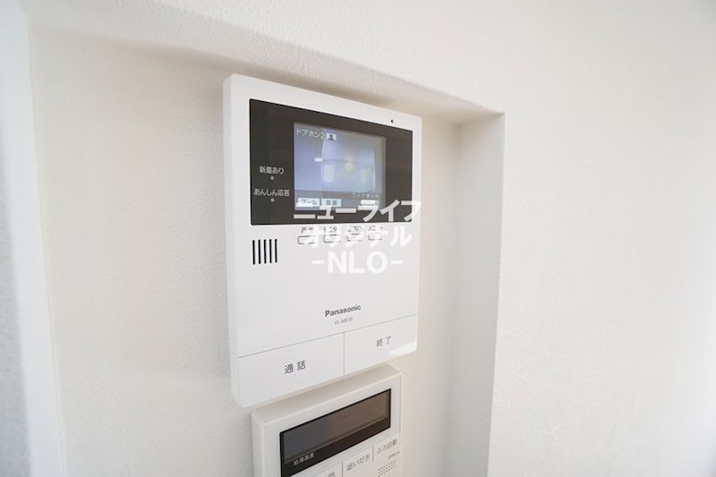 セキュリティ　事前に訪問者を目視してから対応できるTVモニターホン付き☆