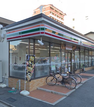 コンビニ　セブンイレブン 名古屋鶴舞2丁目店（コンビニ）まで705m