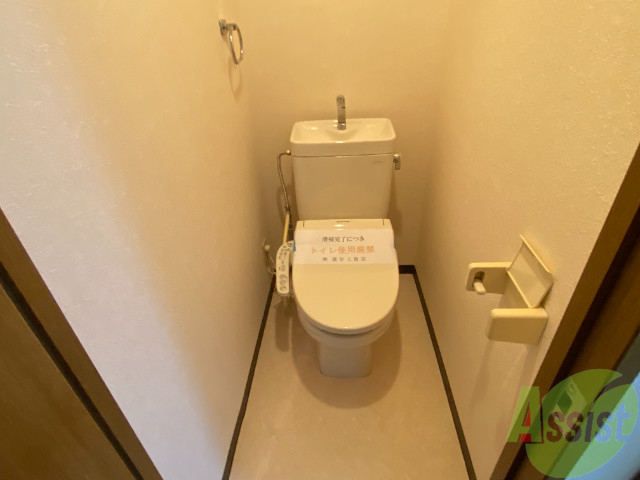 トイレ　トイレは、嬉しいウォシュレット付きです。