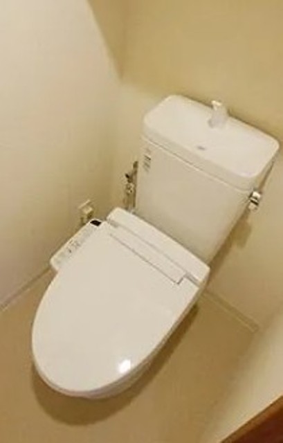 トイレ　別部屋同仕様タイプ