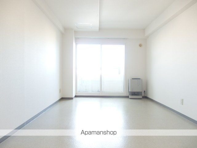 ビバリーヒルズの居間写真