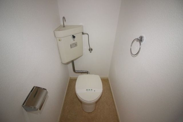 トイレ　【トイレ】同タイプ・別部屋写真