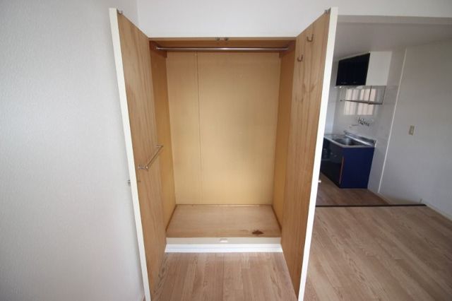 収納　【収納】同タイプ・別部屋写真