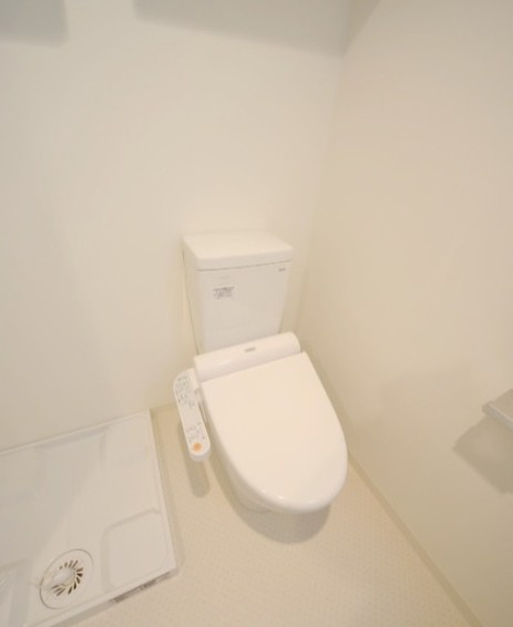 ＪＲ山手線 西日暮里駅 徒歩9分 7階建 築12年のトイレ写真