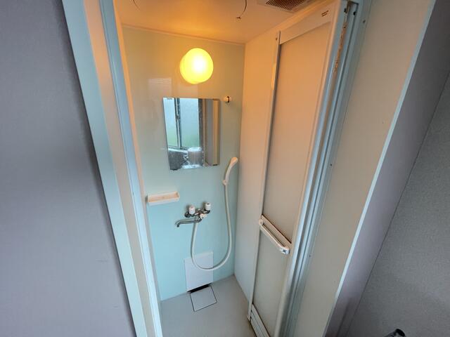 バス・シャワールーム　※別部屋参考写真です