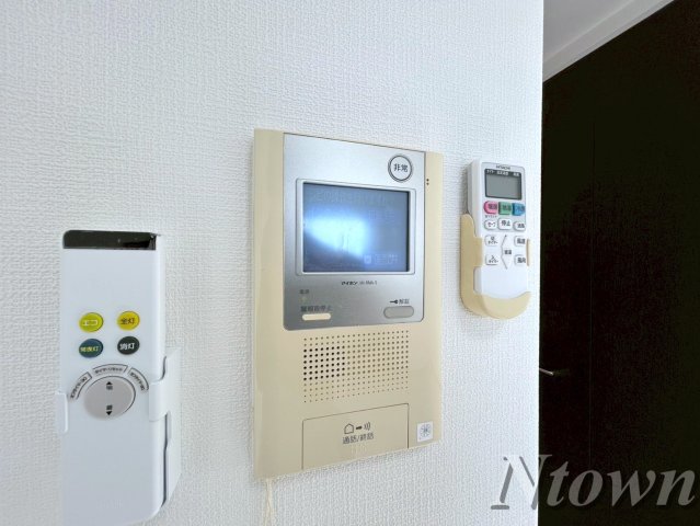 セキュリティ　モニター付きインターフォンです。