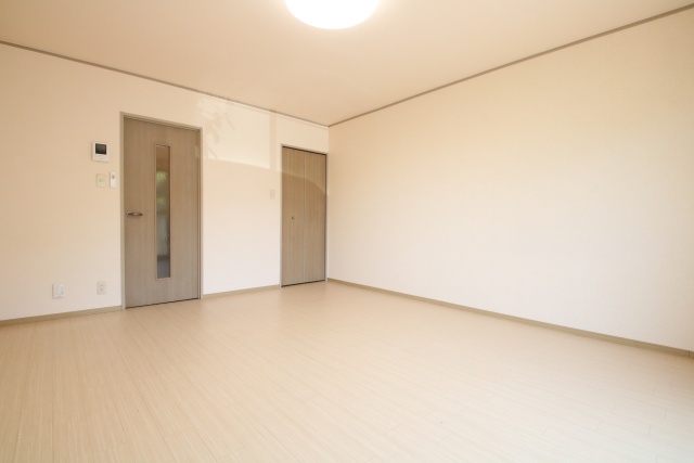 プレステージ中村公園の居間写真