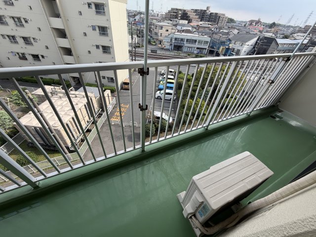 バルコニー　開放的で明るい空間を演出してくれるバルコニーです