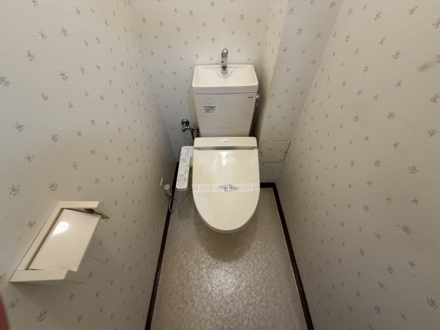 トイレ　ゆったりとした空間のトイレです