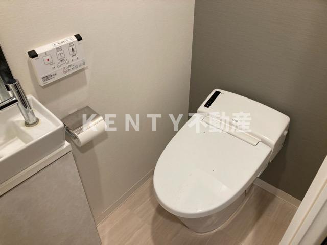 トイレ　コンパクトで使いやすいトイレです