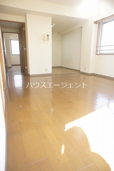 居室・リビング　リビングです。※参考画像