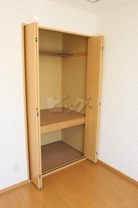 収納　衣類の収納に便利なクローゼットが付いています！