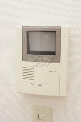セキュリティ　来客の顔が見えて安心！TVモニターホン付きです♪