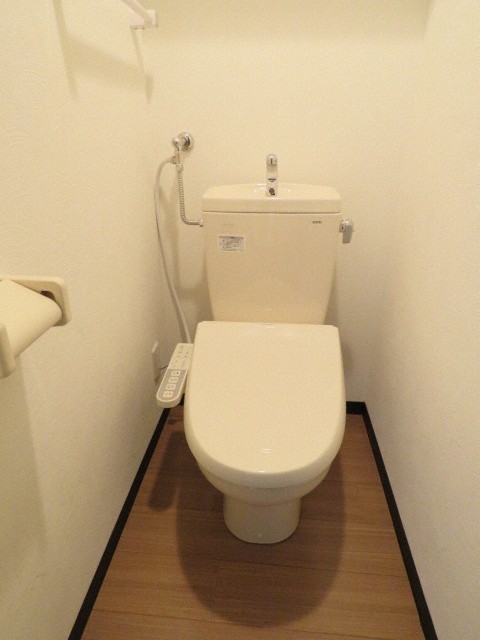 トイレ　ウォシュレット設置済みです！