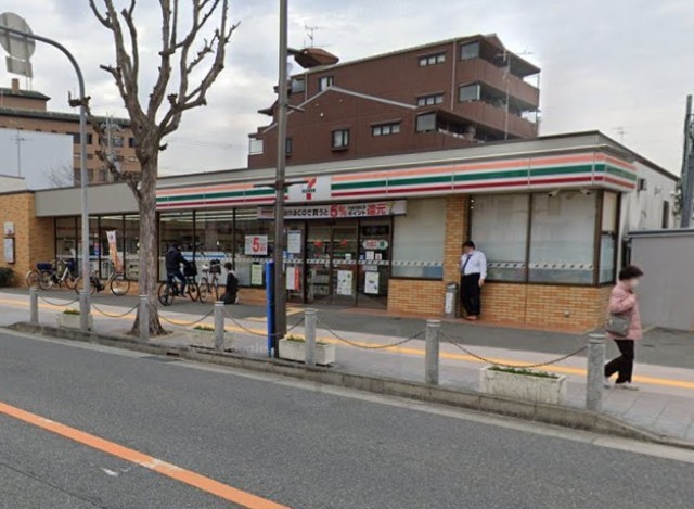 コンビニ　セブンイレブン　箕面西小路店（コンビニ）まで815m