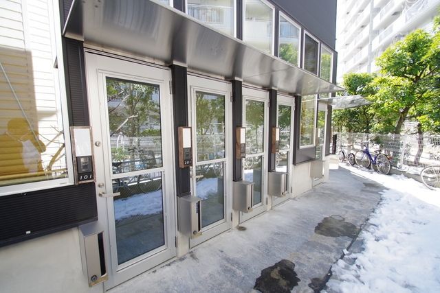 エントランス　★タウンハウジング東京仙川店まで★