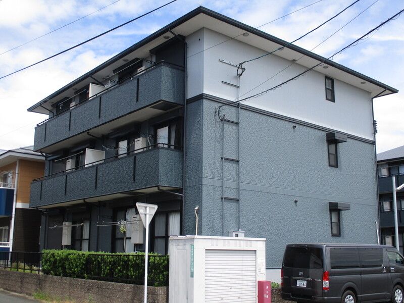 建物外観　落ち着いた外観です