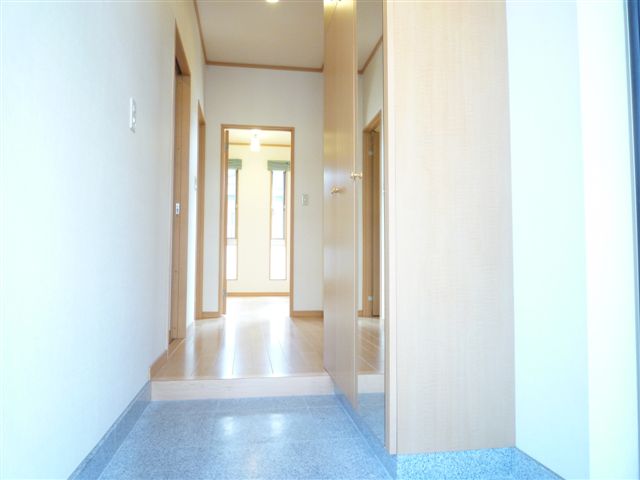 DUOりつりんの玄関写真