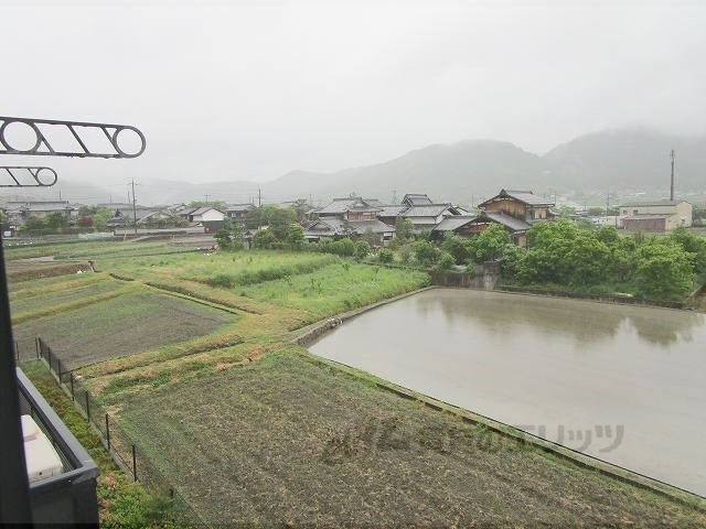 【亀岡市曽我部町寺のマンションの眺望】