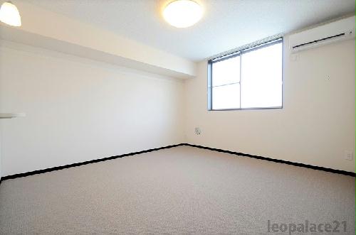 居室・リビング　設備・仕様は号室により異なる為、現況を優先致します。