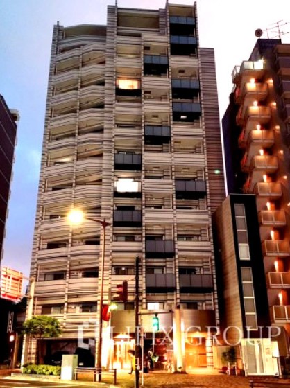 プレール・ドゥーク東新宿IIIの建物外観