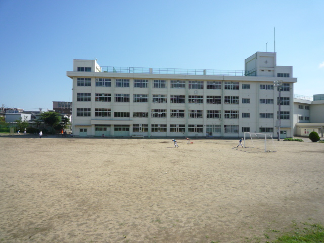 【鹿野ハイツの小学校】