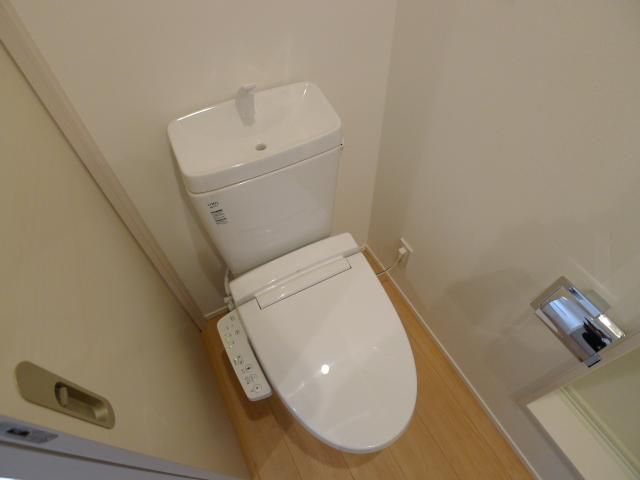 【江東区亀戸のアパートのトイレ】