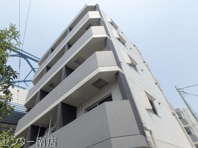 横浜市青葉区荏田町のマンションの建物外観