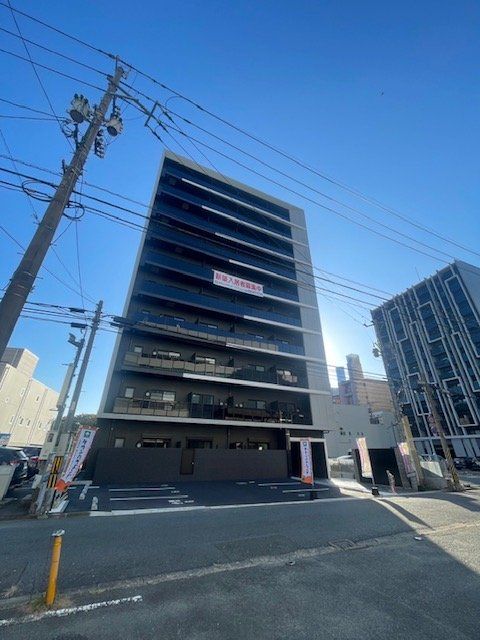 【北九州市小倉北区紺屋町のマンションの建物外観】