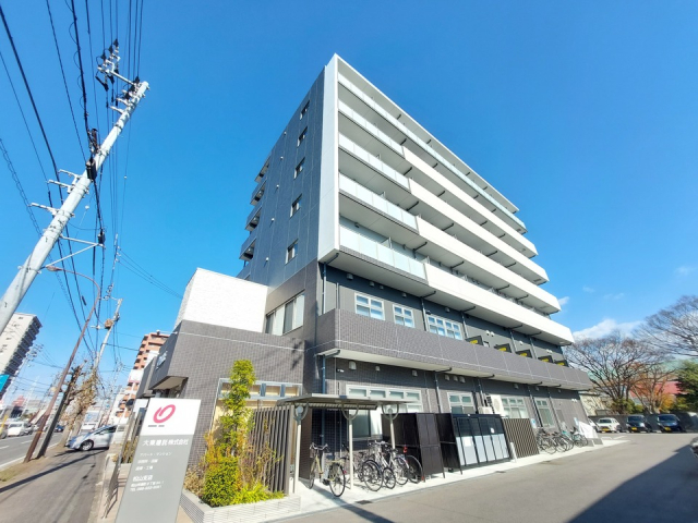 松山市湊町のマンションの建物外観