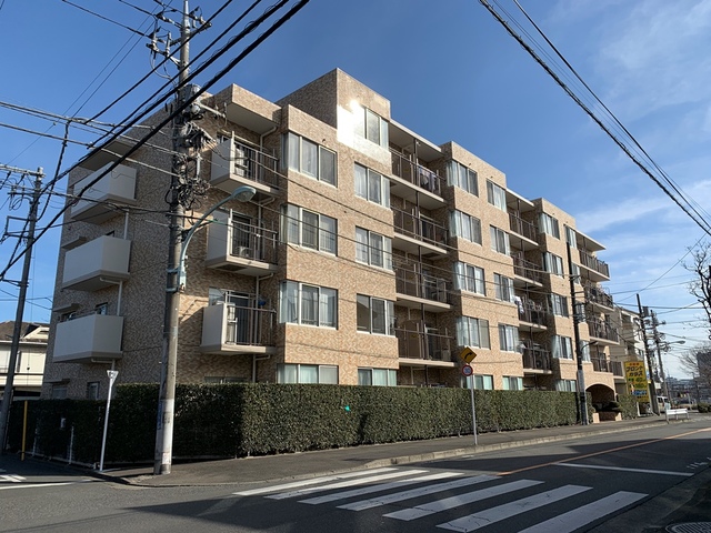 小金井市貫井北町のマンションの建物外観