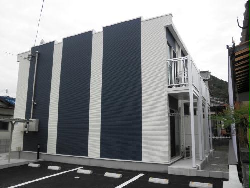 レオネクスト高芝の建物外観