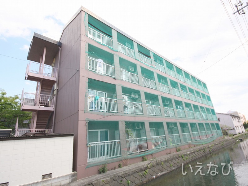 岡山市北区旭本町のマンションの建物外観