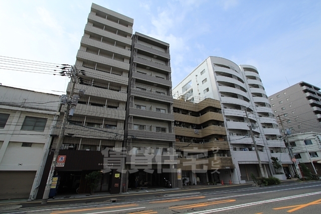 【TM住吉ビルの建物外観】