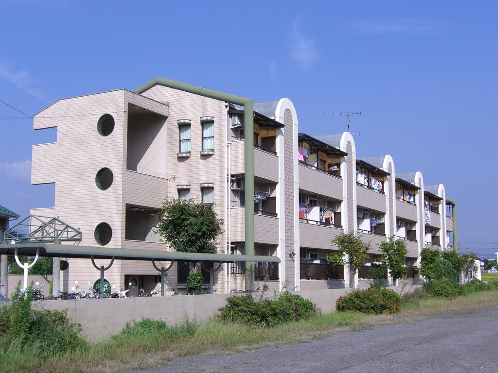 建物外観　西方向から撮影