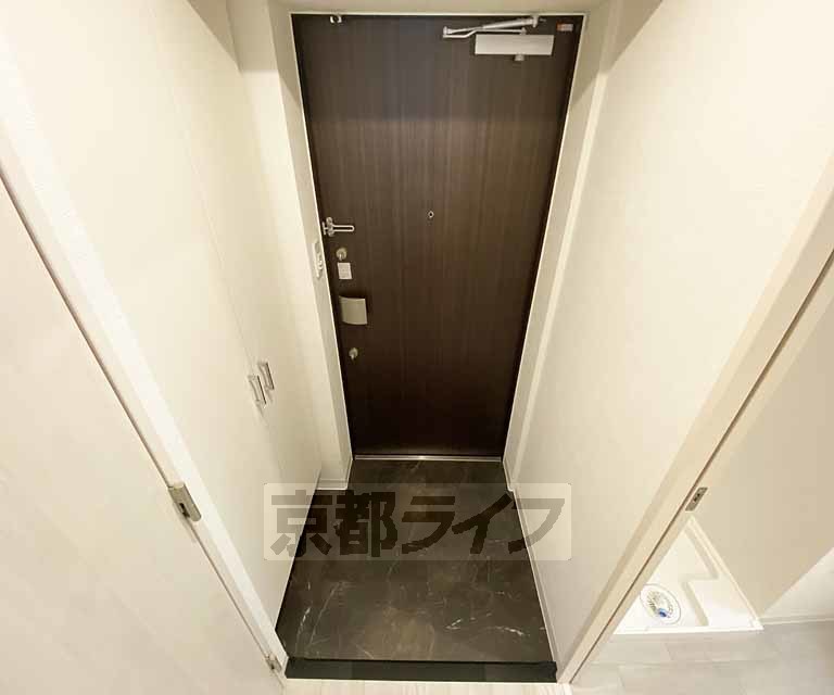 玄関　シューズＢＯＸ付きの玄関です。