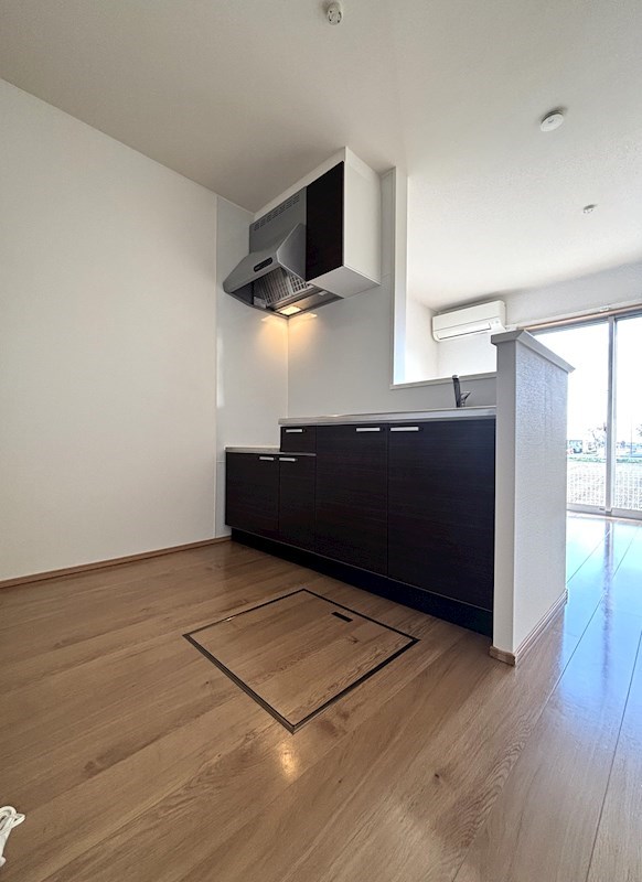 キッチン　対面型によりコミュニケーションがとりやすくなっています。