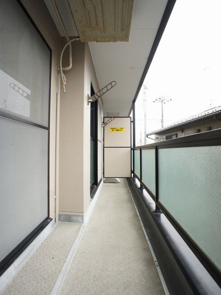 バルコニー　日当たり良好！お洗濯物がたくさん干せます♪