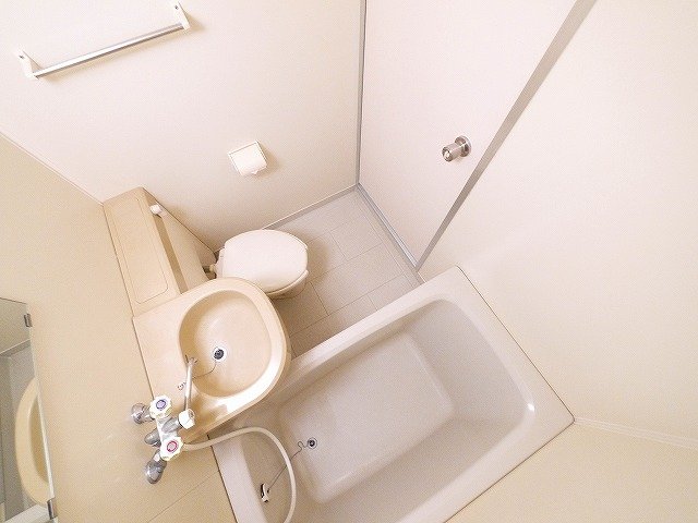 バス・シャワールーム　日々の暮らしに欠かせないお風呂です