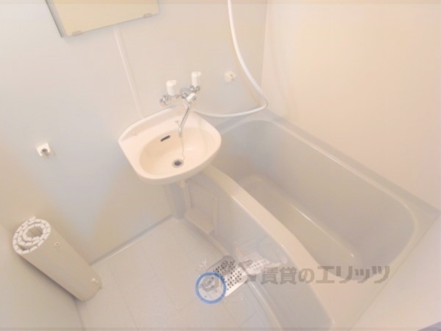 バス・シャワールーム　バス