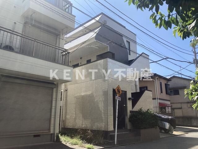 建物外観　外観は落ち着いています