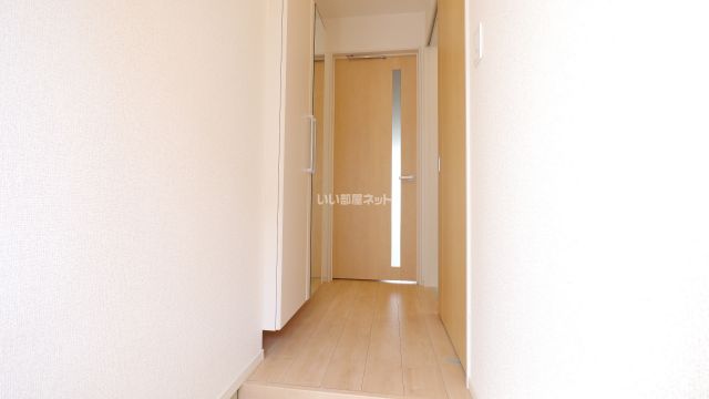 プライアー_内装_5