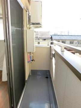 　バルコニー　ベランダ