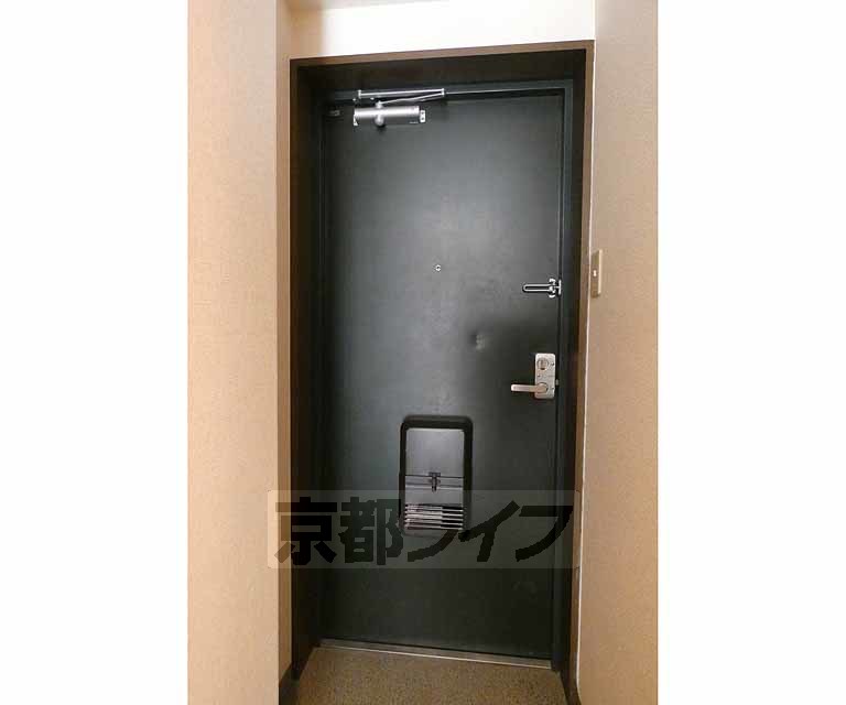 ジュネス堀川の玄関写真