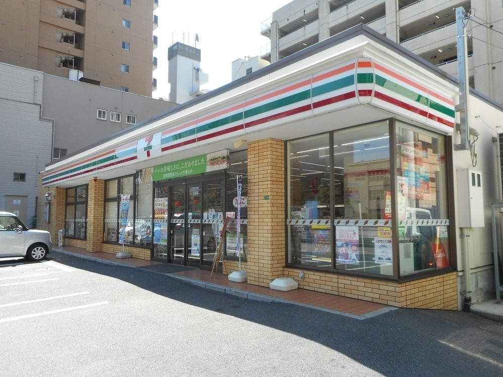 コンビニ　セブンイレブン広島昭和町店（コンビニ）まで302m