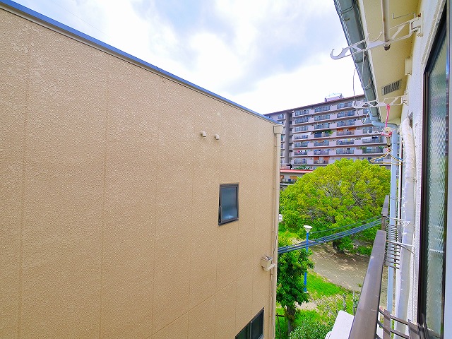 バルコニー　バルコニー付きです