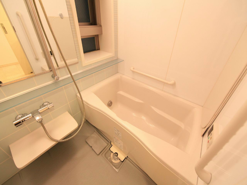 バス・シャワールーム　追い焚き　浴室暖房乾燥機　24時間換気　オートバスバスルーム